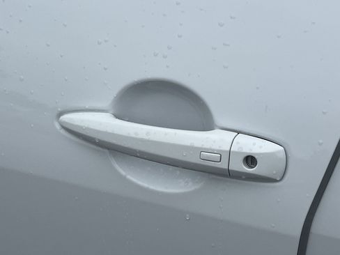 Certified 2025 Nissan Sentra SV FWD image 27