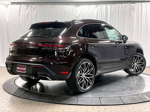 New 2026 Porsche Macan image 7