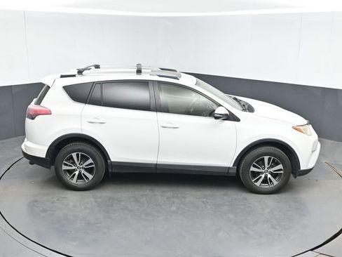 Used 2017 Toyota RAV4 XLE w/ Premium Special Value Package image 39