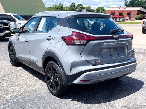 Used 2023 Nissan Kicks SV FWD image 5