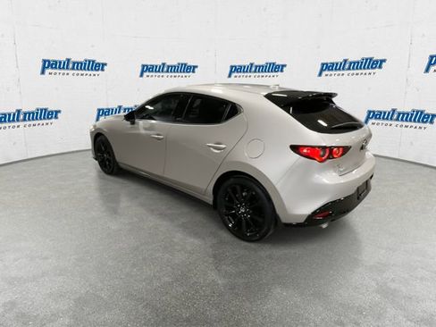 New 2026 MAZDA MAZDA3 Hatchback w/Premium Plus Pkg image 8
