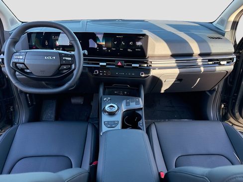 New 2026 Kia Sportage EX image 3