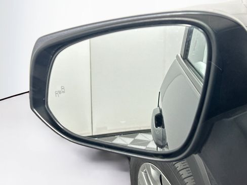 Used 2023 Toyota RAV4 XLE Premium image 16