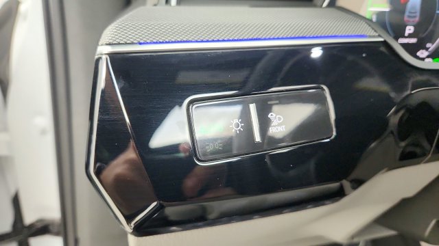 Used 2024 Audi Q8 e-tron Prestige AWD/4WD image 50