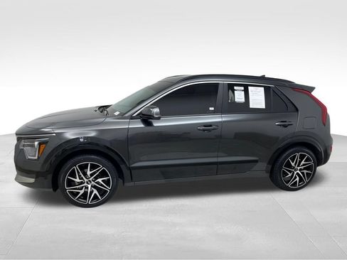 Certified 2025 Kia Niro EX Touring FWD image 2