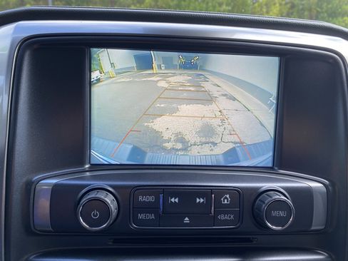 Used 2018 Chevrolet Silverado 1500 LTZ Z71 w/ LTZ Plus Package AWD/4WD image 27