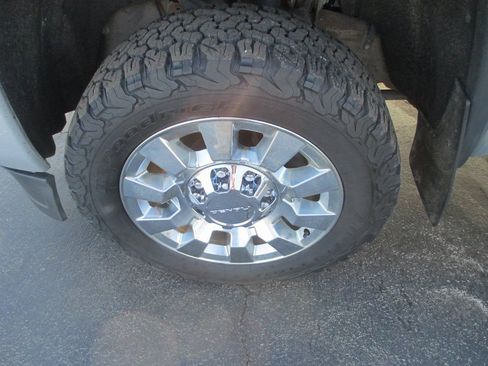 Used 2019 GMC Sierra 2500 Denali w/ Duramax Plus Package image 13