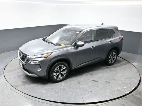 Used 2023 Nissan Rogue SV image 44