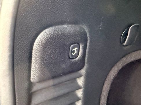 Used 2014 Jeep Grand Cherokee Limited w/ Luxury Group II image 14