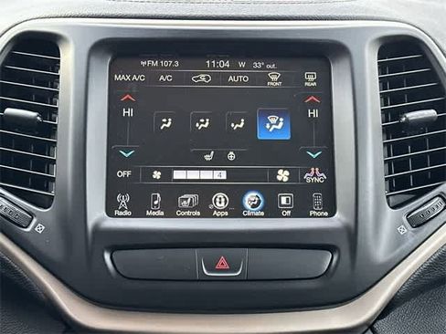 Used 2016 Jeep Cherokee Limited image 14