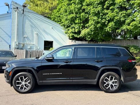 Used 2024 Jeep Grand Cherokee L Limited w/ Luxury Tech Group II AWD/4WD image 3