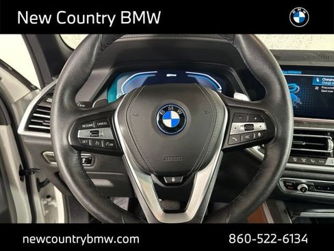 Used 2023 BMW X5 xDrive45e w/ Executive Package AWD/4WD image 11
