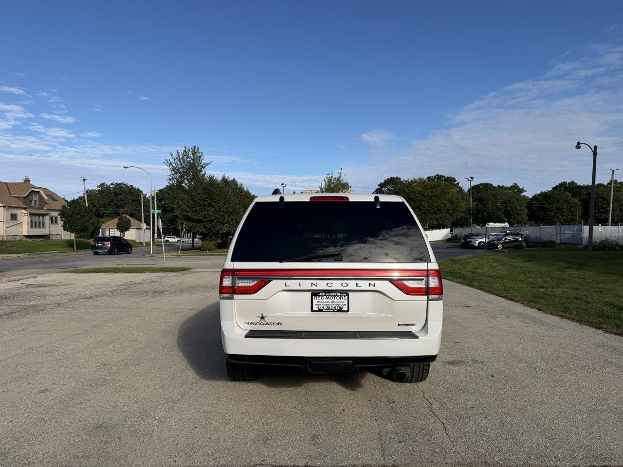 Used 2015 Lincoln Navigator 4WD w/ Equipment Group 101A Reserve image 6