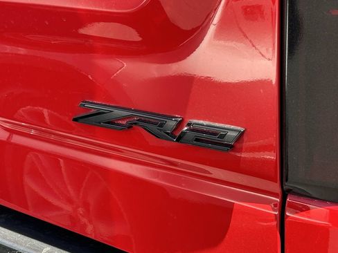 Used 2023 Chevrolet Silverado 1500 ZR2 w/ Technology Package AWD/4WD image 6