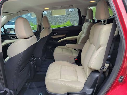 Used 2019 Subaru Ascent Premium AWD/4WD image 18