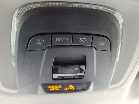 Used 2022 Toyota Corolla Cross LE image 26