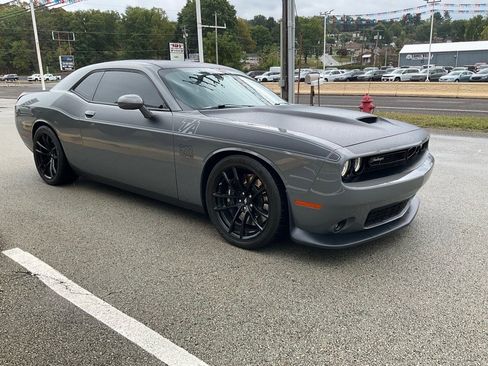 Used 2017 Dodge Challenger T/A image 3