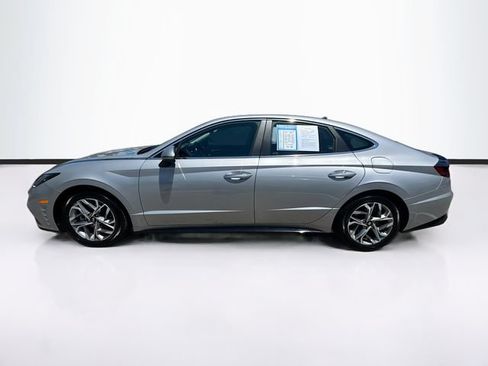 Used 2023 Hyundai Sonata SEL w/ Convenience Package FWD image 4