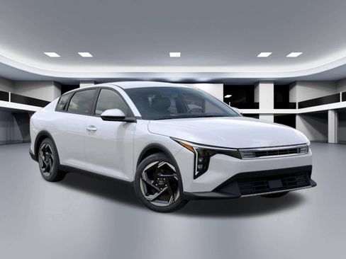 New 2026 Kia K4 EX image 8