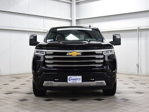 Used 2024 Chevrolet Silverado 1500 High Country w/ High Country Premium Package AWD/4WD image 2