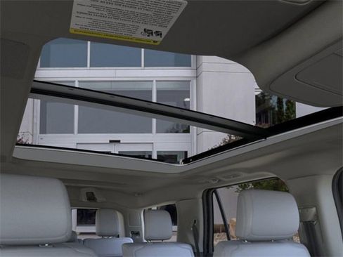 New 2025 Ford Expedition Platinum w/ Driver's Package image 22