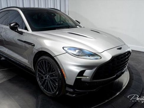 Used 2025 Aston Martin DBX 707 AWD/4WD image 3
