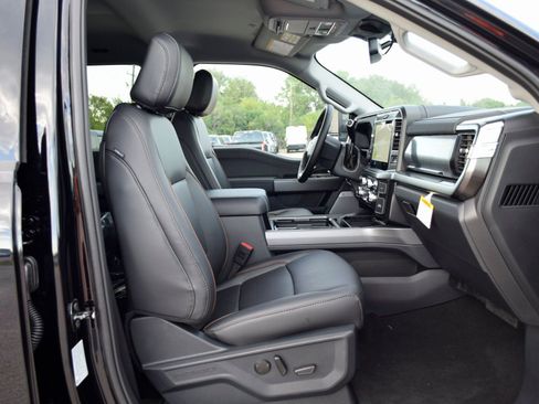 New 2026 Ford F250 Lariat w/ Lariat Premium Package image 23