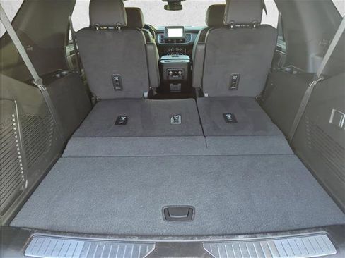 Used 2023 GMC Yukon AT4 w/ Technology Package image 26