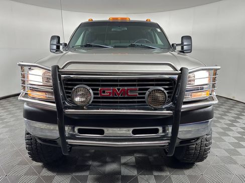 Used 2002 GMC Sierra 2500 4x4 Extended Cab HD w/ Off-Road Skid Plate Pkg image 7