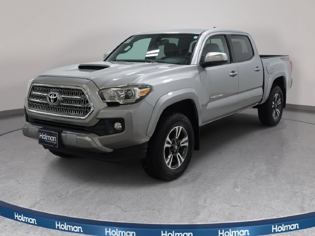 Used 2017 Toyota Tacoma TRD Sport w/ Tow Package (A/T) AWD/4WD image 1