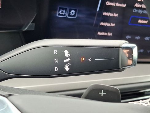 New 2026 Chevrolet Traverse LT w/ Driver Confidence Package image 37