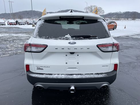 Certified 2022 Ford Escape Titanium w/ Titanium Elite Package image 4