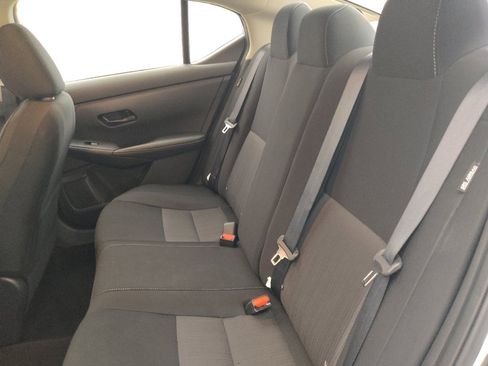 Used 2025 Nissan Sentra SV FWD image 18