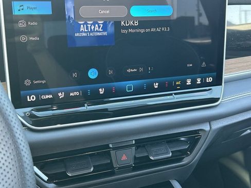 New 2026 Volkswagen Tiguan SEL R-Line AWD/4WD image 24