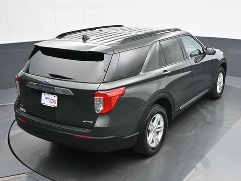 Used 2023 Ford Explorer XLT AWD/4WD image 22