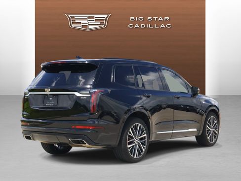 Used 2023 Cadillac XT6 Sport w/ Platinum Package AWD/4WD image 5