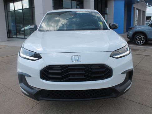 Used 2026 Honda HR-V Sport image 2