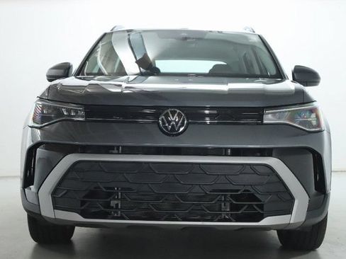 Used 2025 Volkswagen Taos S FWD image 5