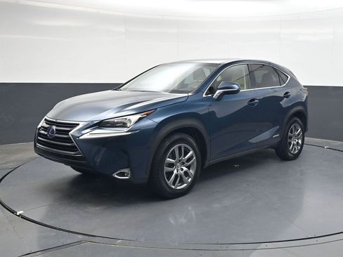 Used 2015 Lexus NX 300h FWD w/ Luxury Package image 8