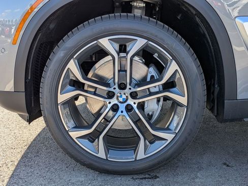 New 2026 BMW X5 sDrive40i image 30
