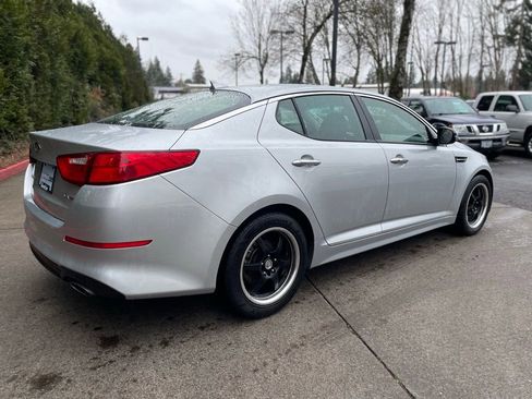 Used 2015 Kia Optima EX image 2