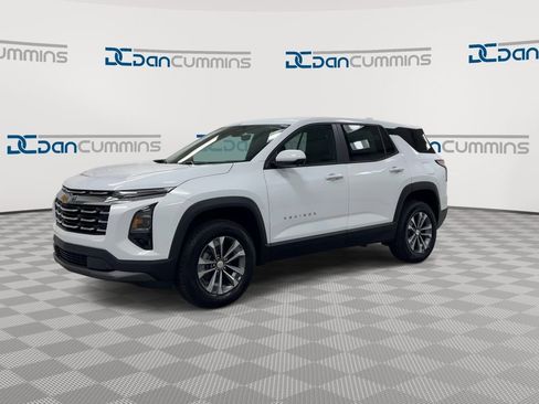 New 2026 Chevrolet Equinox LT w/ Safety and Technology Package AWD/4WD image 4
