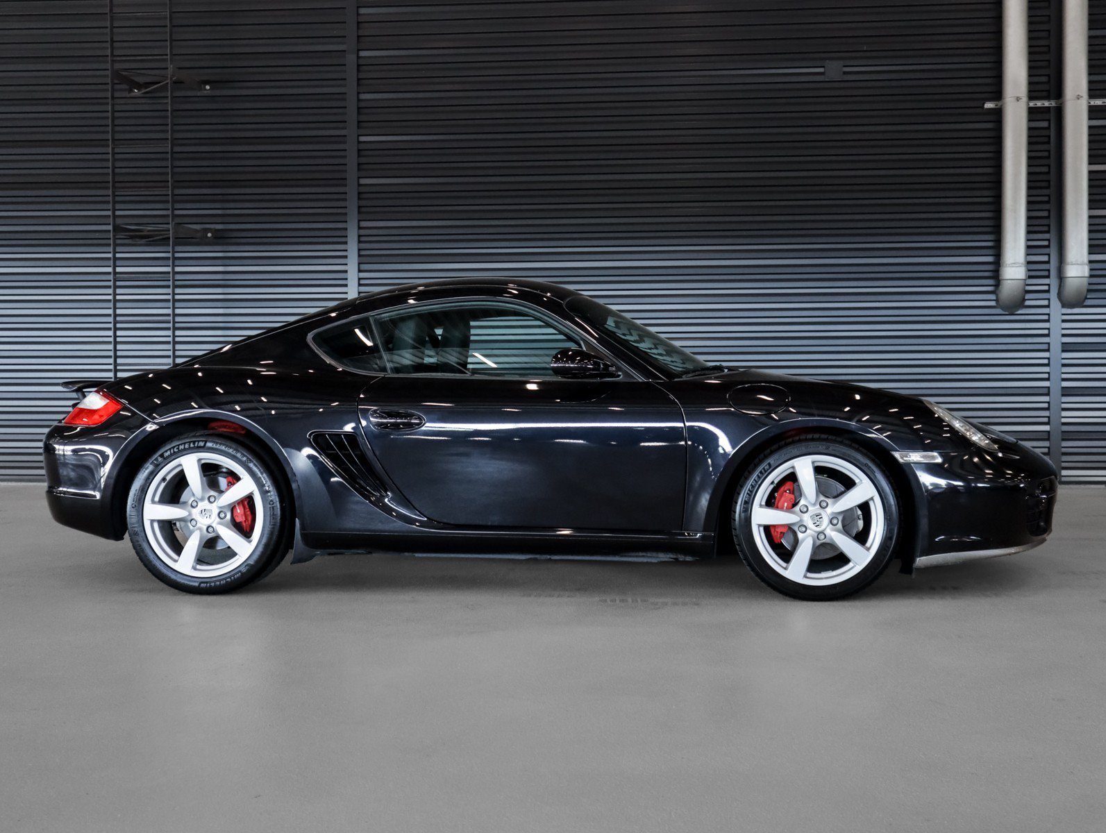 Used 2006 Porsche Cayman S RWD image 9