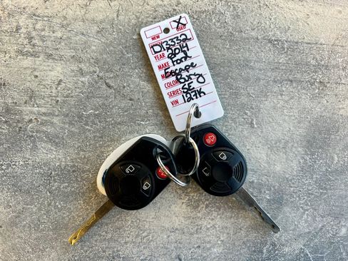 Used 2014 Ford Escape SE image 36