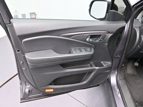 Used 2021 Honda Pilot Special Edition image 9