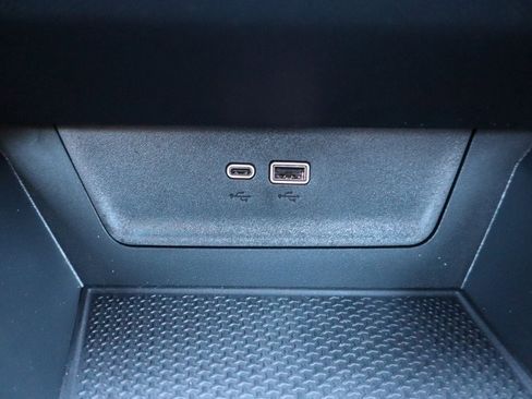 New 2026 Chevrolet Equinox LT w/ Convenience Package II image 17