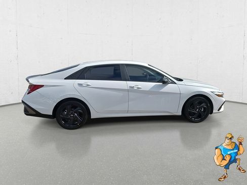 New 2026 Hyundai Elantra Sport FWD image 4