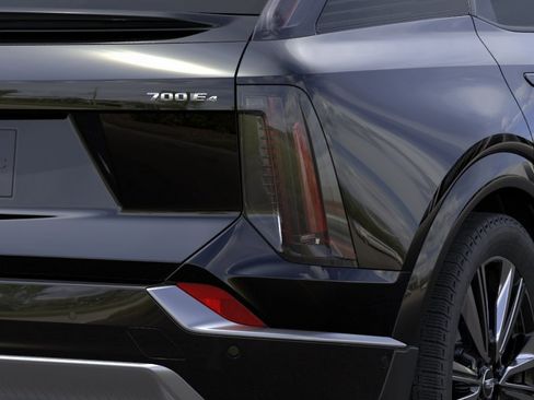 New 2026 Cadillac Optiq Luxury 2 w/ LPO, Floor Liner Package AWD/4WD image 11