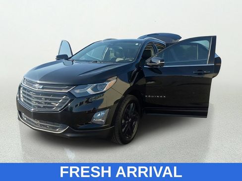 Used 2020 Chevrolet Equinox LT w/ Midnight Edition FWD image 11