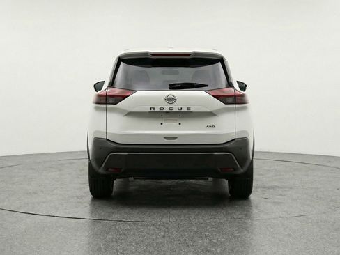 Used 2025 Nissan Rogue SV AWD/4WD image 7